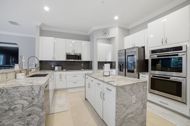 9195 Nugent Trail, West Palm Beach, FL 33411