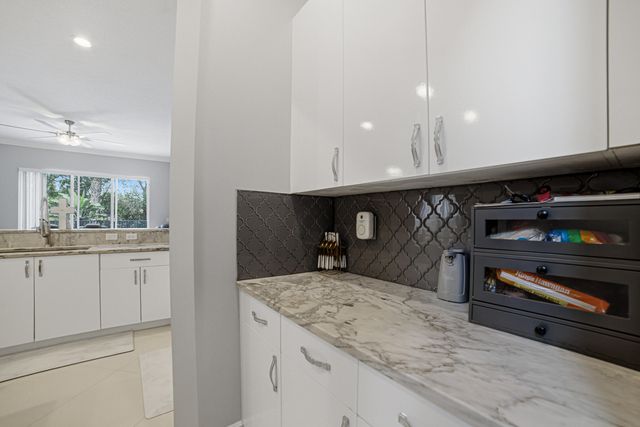 9195 Nugent Trail, West Palm Beach, FL 33411