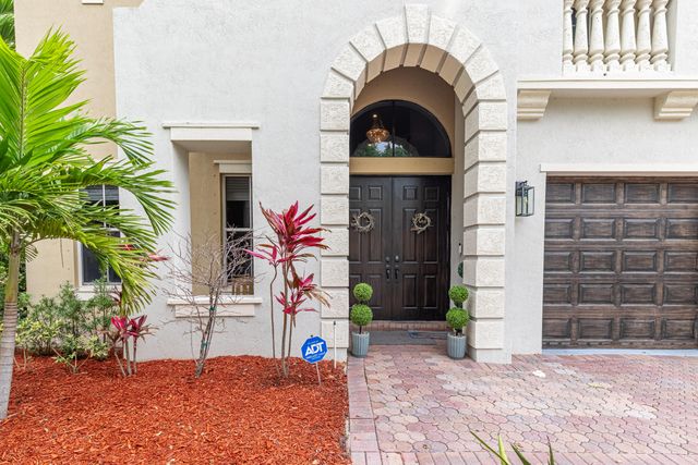 9195 Nugent Trail, West Palm Beach, FL 33411