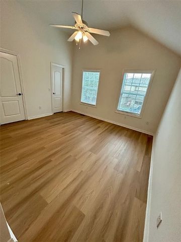 600 N Tennyson, Fayetteville, AR 72704