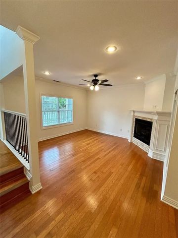 600 N Tennyson, Fayetteville, AR 72704