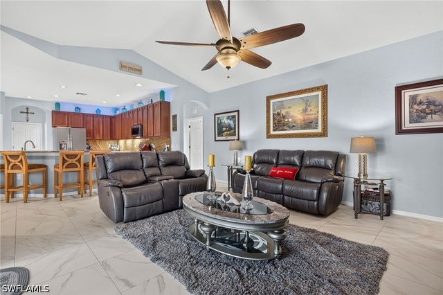 10650 Sir Michaels Place DR, Bonita Springs, FL 34135