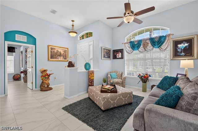 10650 Sir Michaels Place DR, Bonita Springs, FL 34135