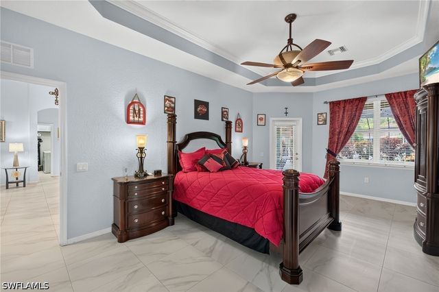 10650 Sir Michaels Place DR, Bonita Springs, FL 34135