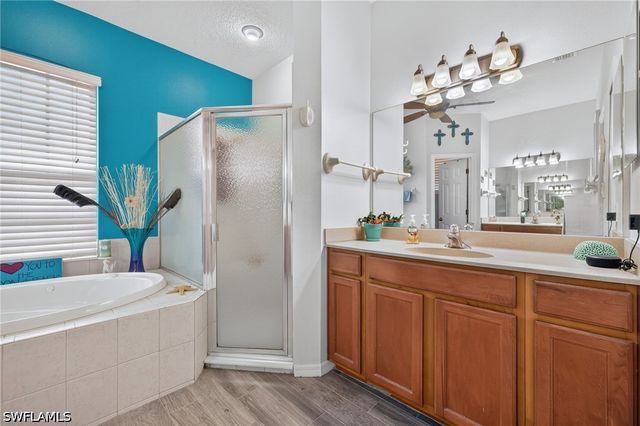 10650 Sir Michaels Place DR, Bonita Springs, FL 34135