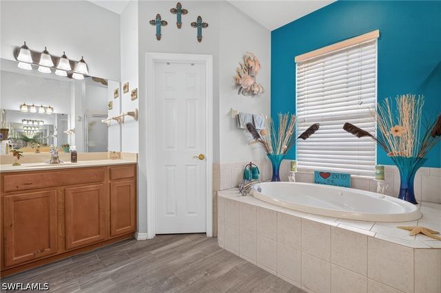 10650 Sir Michaels Place DR, Bonita Springs, FL 34135