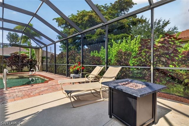 10650 Sir Michaels Place DR, Bonita Springs, FL 34135
