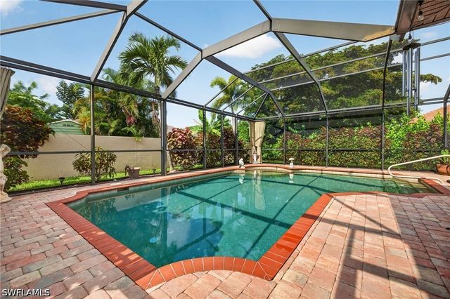 10650 Sir Michaels Place DR, Bonita Springs, FL 34135
