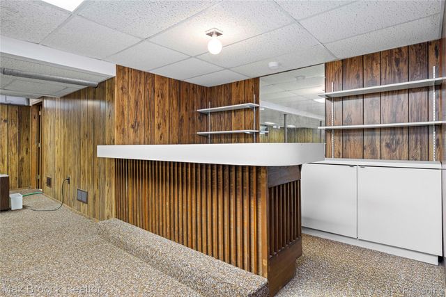 28977 Lake Park Dr. Drive, Farmington Hills, MI 48331