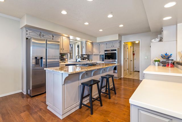 3126 Shore Drive, Grove, OK 74344