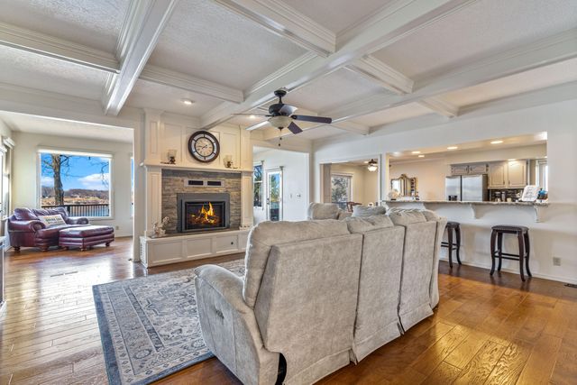 3126 Shore Drive, Grove, OK 74344