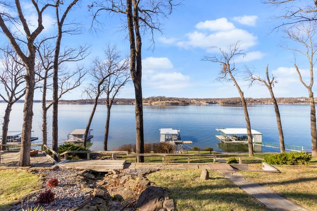 3126 Shore Drive, Grove, OK 74344