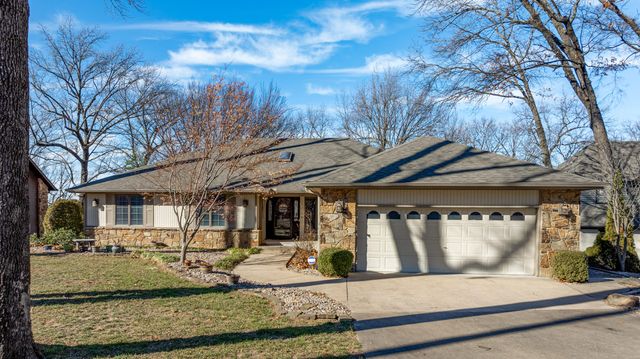 3126 Shore Drive, Grove, OK 74344