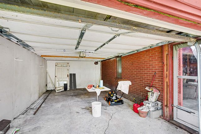 1815 E Beardsley Avenue, Elkhart, IN 46514