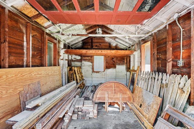1815 E Beardsley Avenue, Elkhart, IN 46514