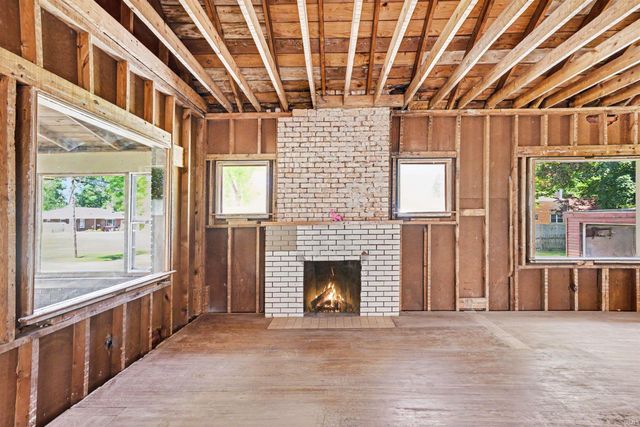 1815 E Beardsley Avenue, Elkhart, IN 46514