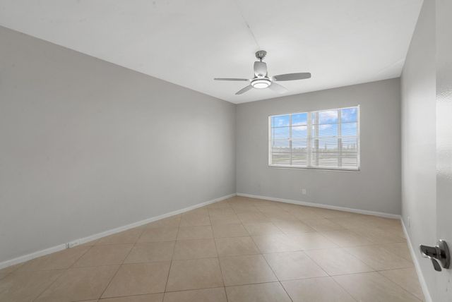 3038 Cornwall B 3038, Boca Raton, FL 33434