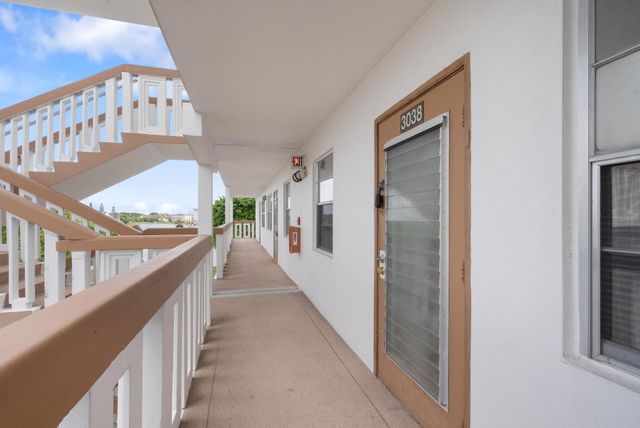 3038 Cornwall B 3038, Boca Raton, FL 33434