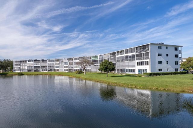 3038 Cornwall B 3038, Boca Raton, FL 33434