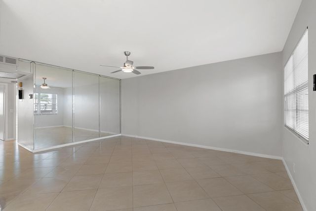 3038 Cornwall B 3038, Boca Raton, FL 33434