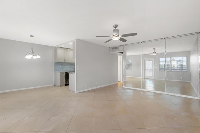 3038 Cornwall B 3038, Boca Raton, FL 33434