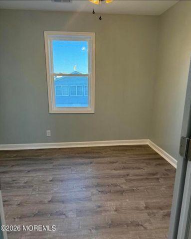 40 Bay Shore Drive UNIT B, Toms River, NJ 08753