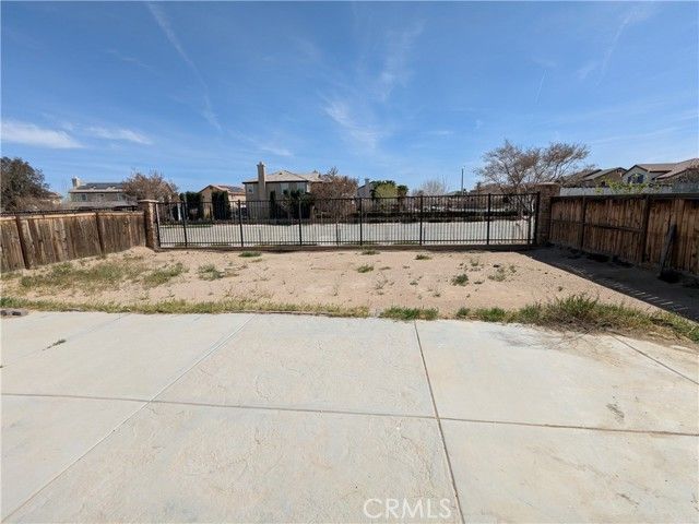 15243 Riverview, Victorville, CA 92394