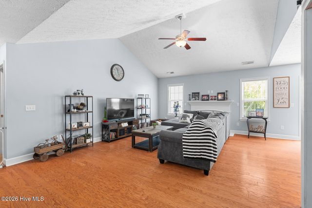 338 Rose Bud Lane, Holly Ridge, NC 28445