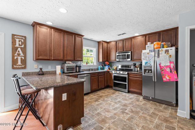 338 Rose Bud Lane, Holly Ridge, NC 28445