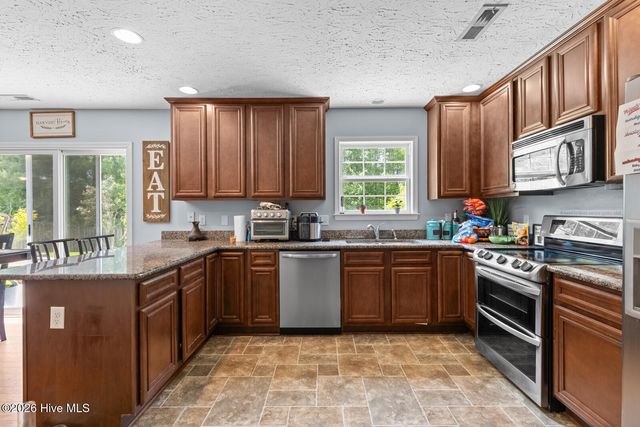 338 Rose Bud Lane, Holly Ridge, NC 28445