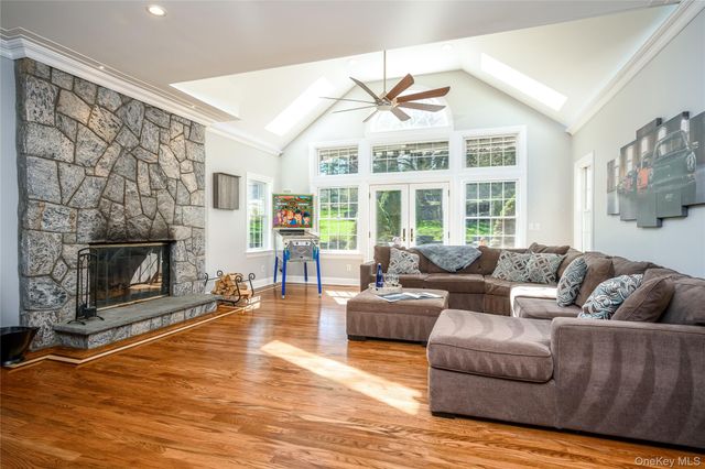 178 Hirst Road, Briarcliff Manor, NY 10510