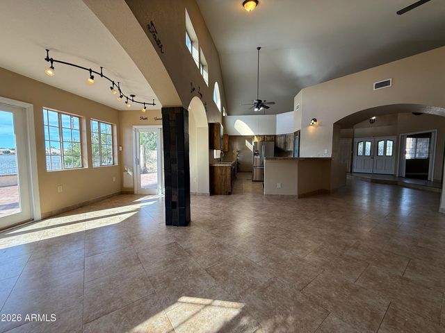 11003 W LAURELWOOD Lane, Avondale, AZ 85392