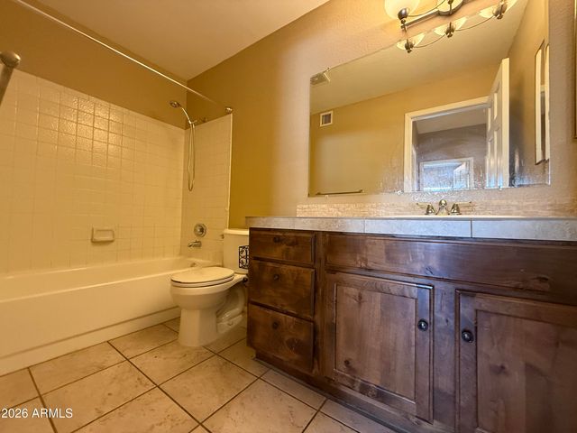 11003 W LAURELWOOD Lane, Avondale, AZ 85392