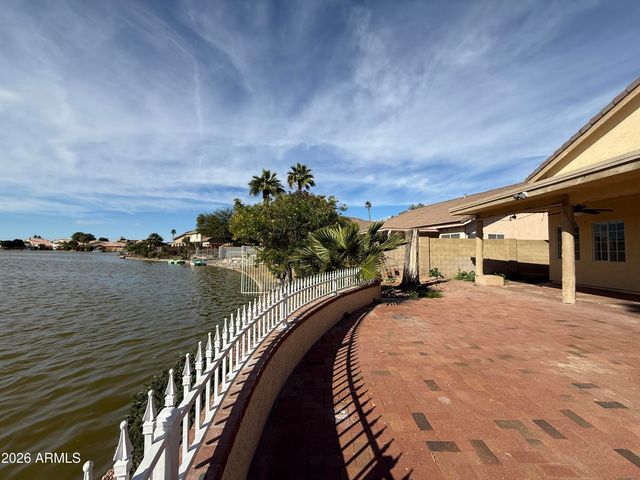 11003 W LAURELWOOD Lane, Avondale, AZ 85392