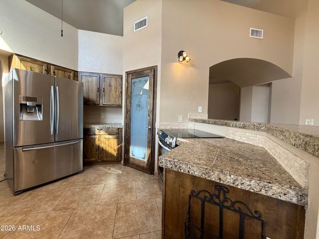 11003 W LAURELWOOD Lane, Avondale, AZ 85392