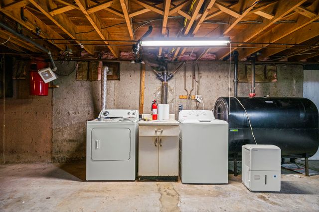 23 Clear Street, Enfield, CT 06082