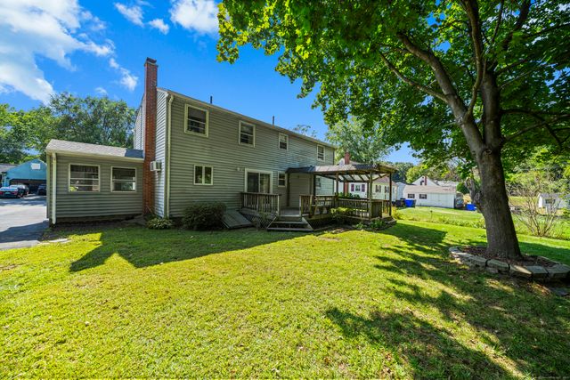 23 Clear Street, Enfield, CT 06082
