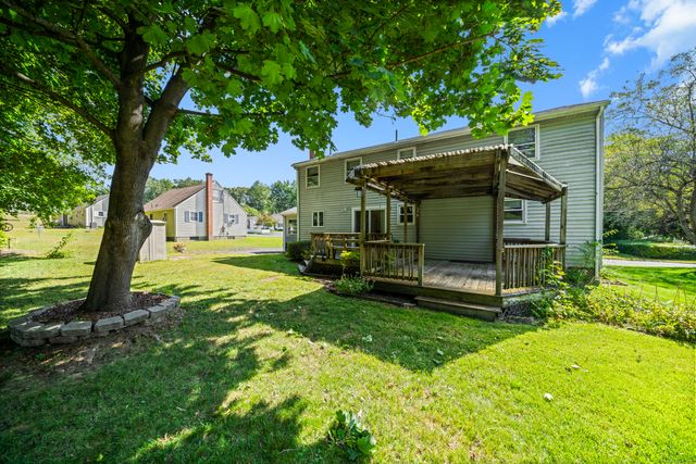 23 Clear Street, Enfield, CT 06082
