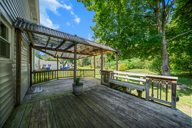 23 Clear Street, Enfield, CT 06082