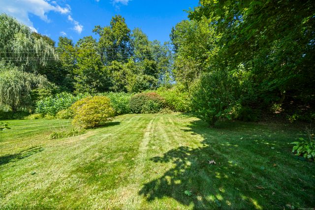 23 Clear Street, Enfield, CT 06082
