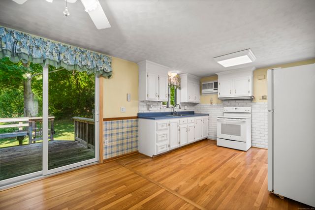23 Clear Street, Enfield, CT 06082