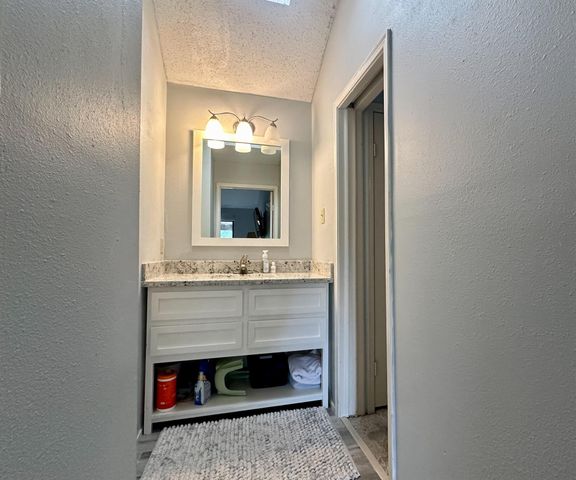 200 Fountain Lake W 128, Livingston, TX 77351