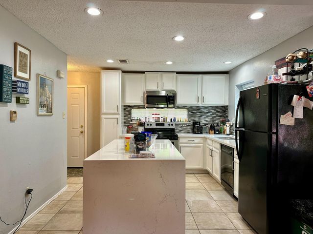 200 Fountain Lake W 128, Livingston, TX 77351