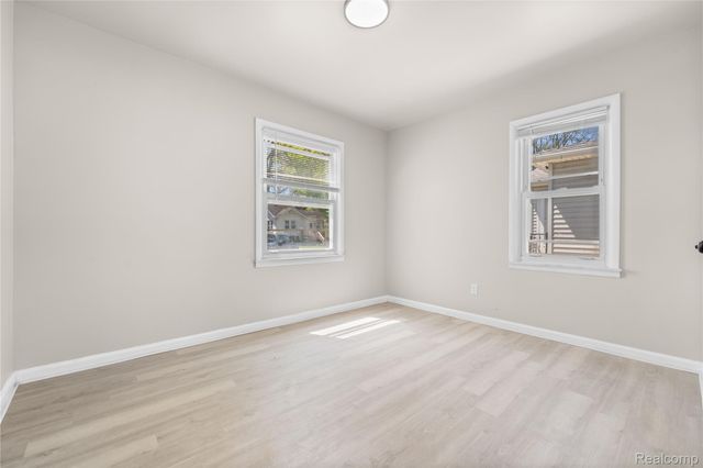 2346 Bloomfield Street, Melvindale, MI 48122