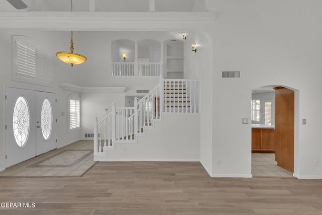 12345 KIT CARSON Drive, El Paso, TX 79936
