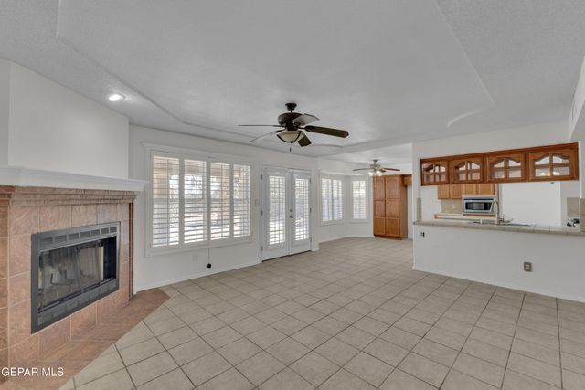 12345 KIT CARSON Drive, El Paso, TX 79936