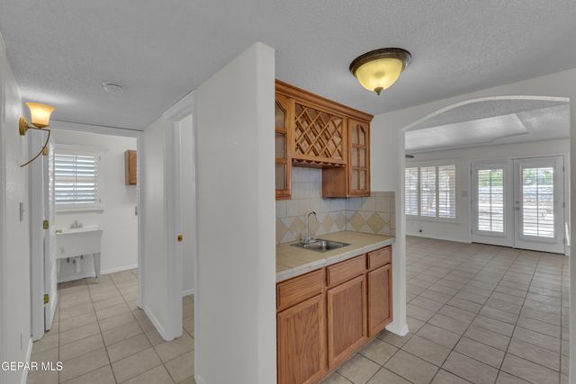 12345 KIT CARSON Drive, El Paso, TX 79936