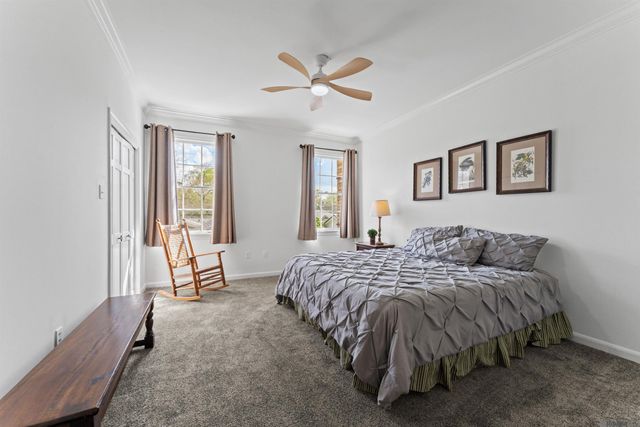 1925 Country Club Dr, Baton Rouge, LA 70808