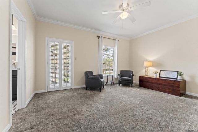 1925 Country Club Dr, Baton Rouge, LA 70808