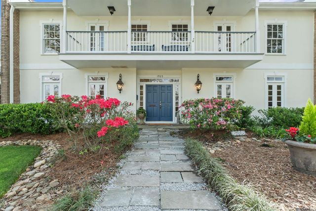 1925 Country Club Dr, Baton Rouge, LA 70808